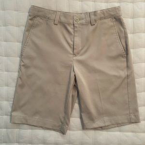 PGA Tour boys khaki golf shorts sz M (10/12)